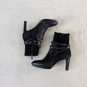 Aquatalia Ryann - Black - Ankle Boots Size 9